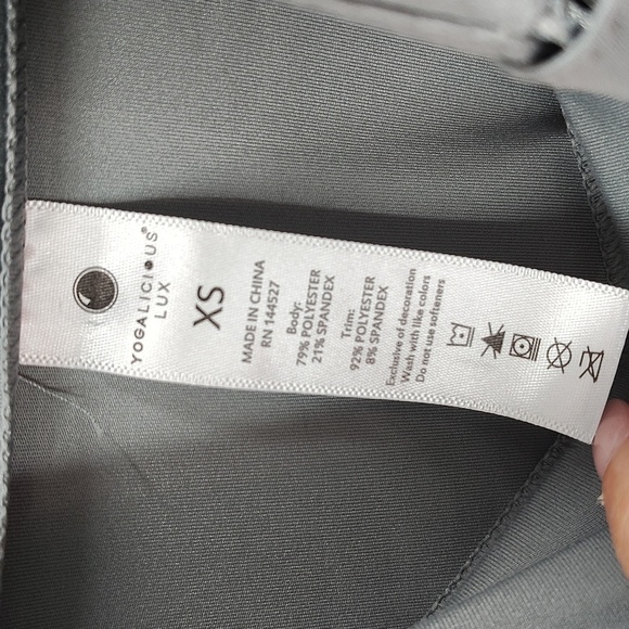 Yogalicious LUX green Pullover XS Athletic Jacket Long Sleeve Thumb Holes Fitted - Picture 7 of 7